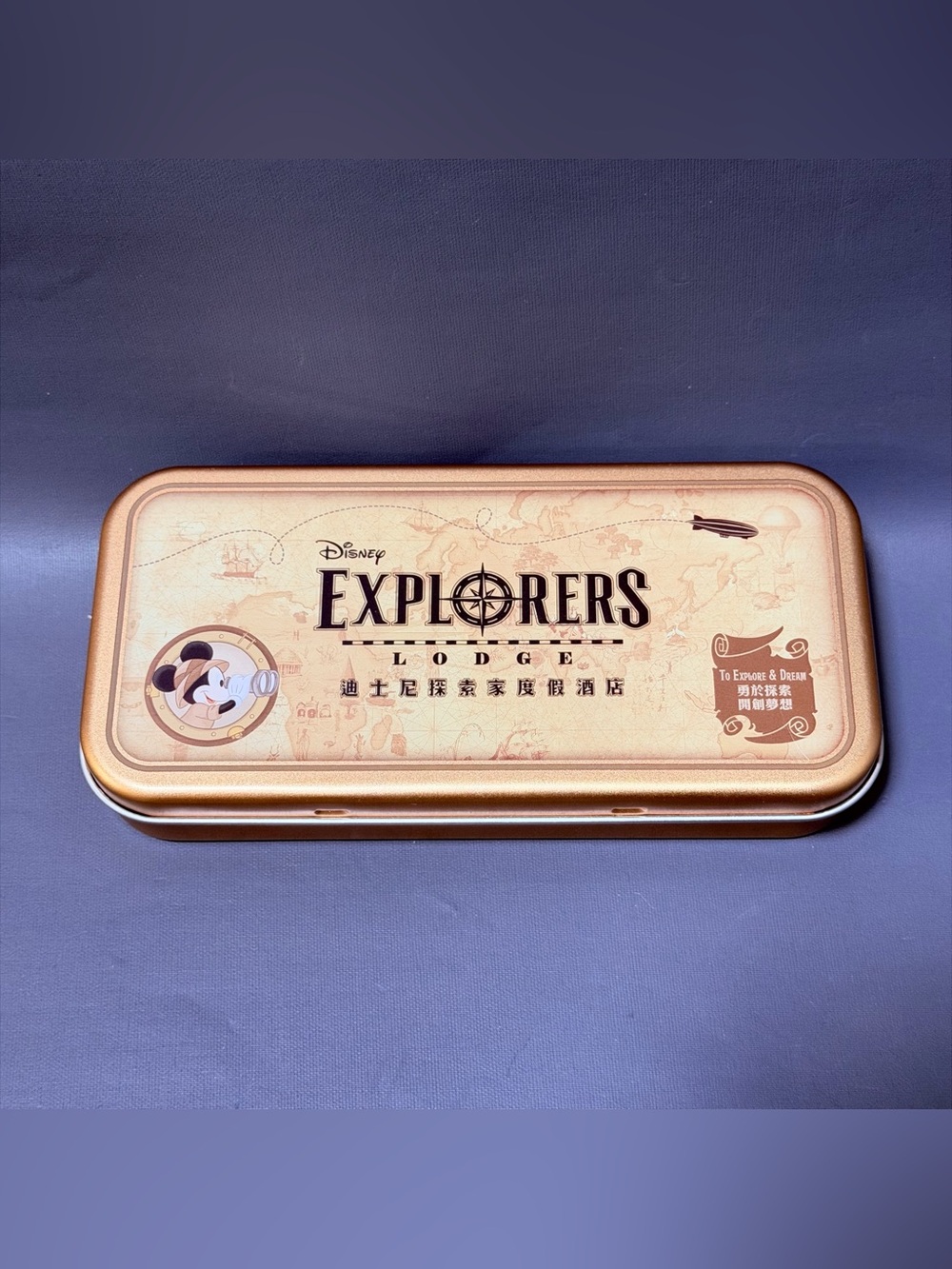 HK Disneyland Explorers Lodge Amenity Kit Gold Tin Mickey Mouse 2 Toothbrush Set